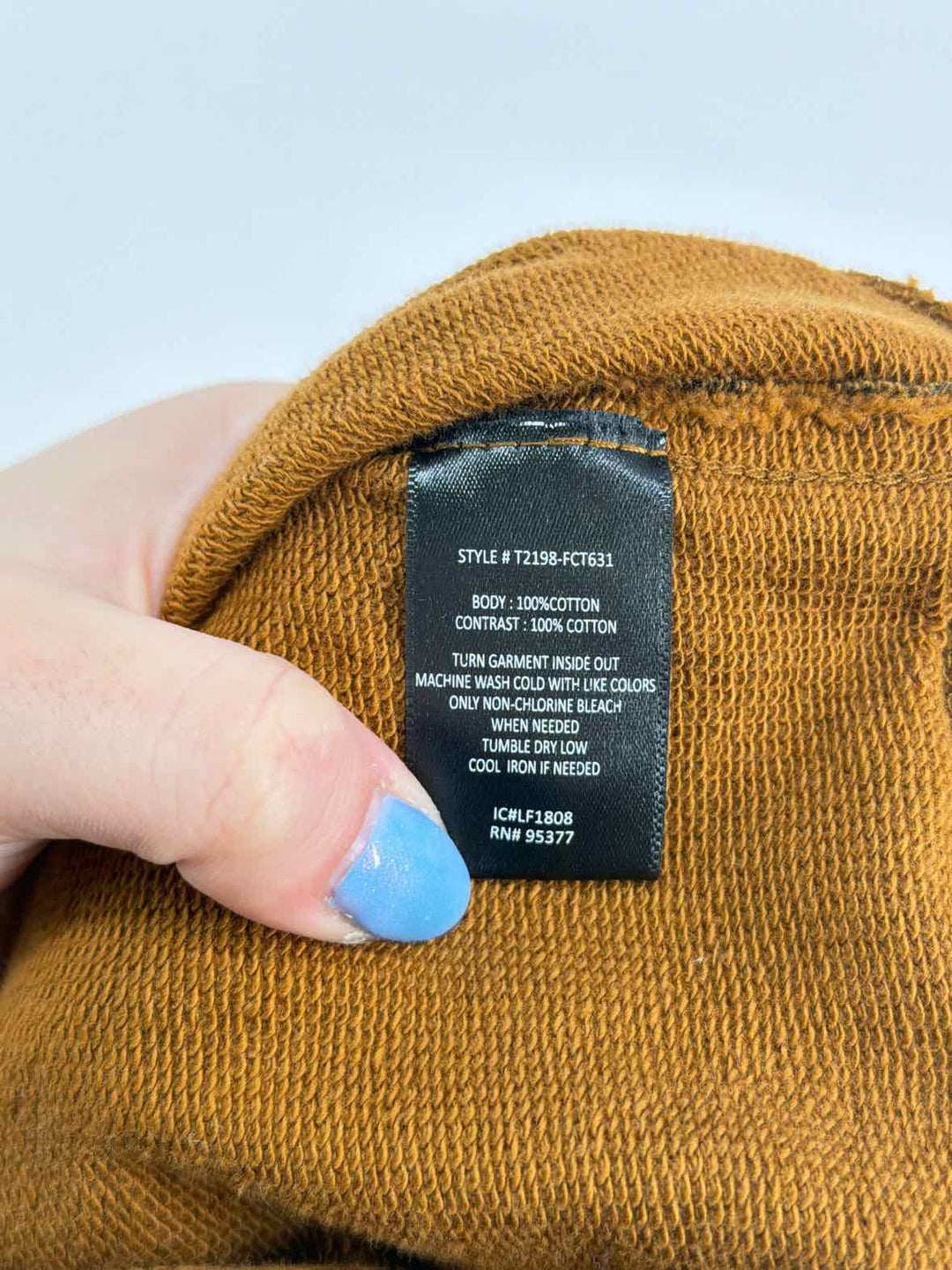 Size M Santuary Tan Sweater