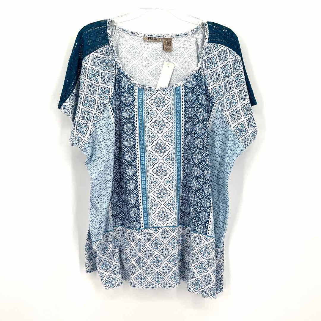 Size 2X Blue Print Shirt