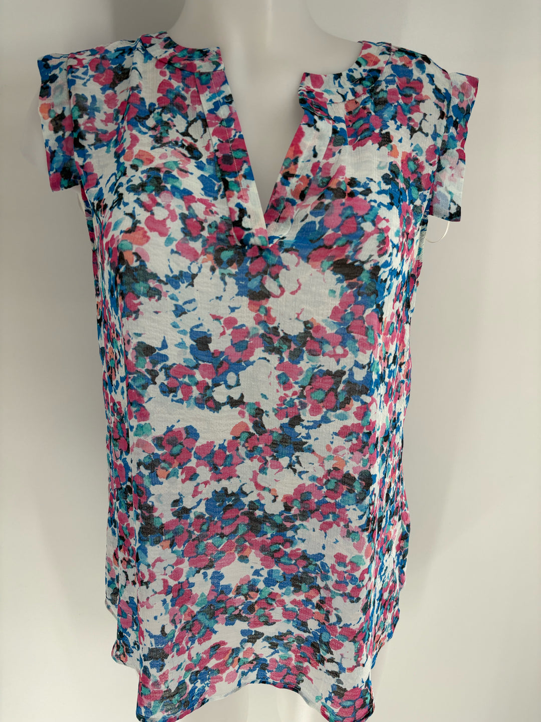 Size M Vince Camuto Multi-Color Shirt