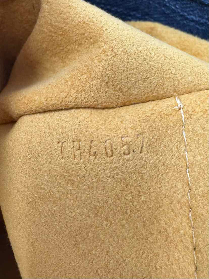 Louis Vuitton Luxury - Purse
