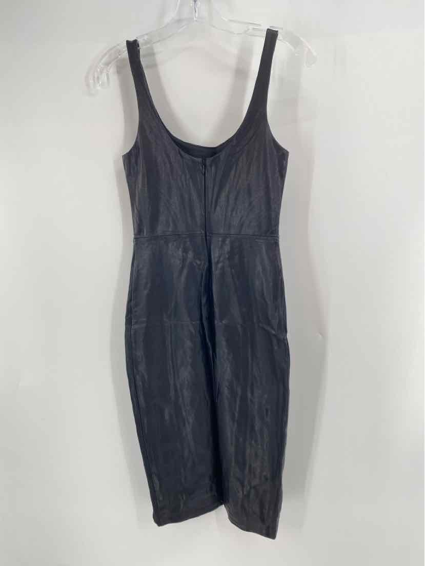 Size XS AMANDA UPRICHARD Black Dress