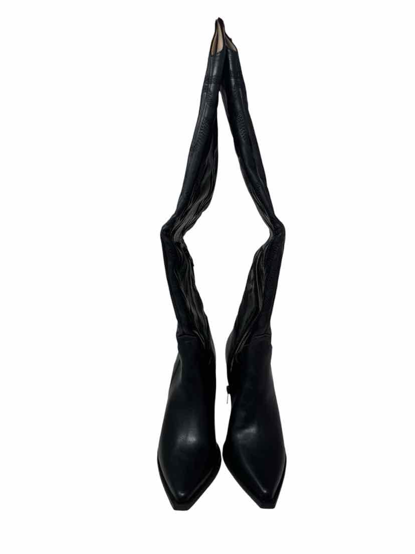 Shoe Size 7 Black Boots