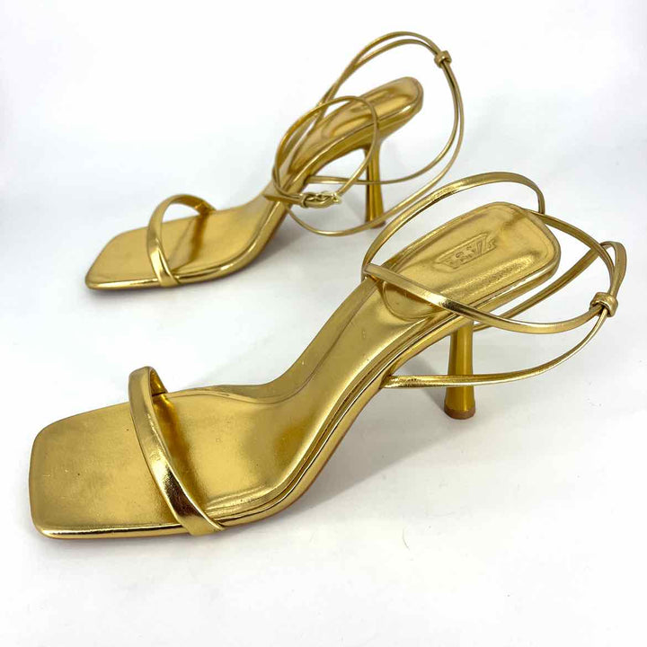 Shoe Size 41 ZARA Gold Faux Leather Heels
