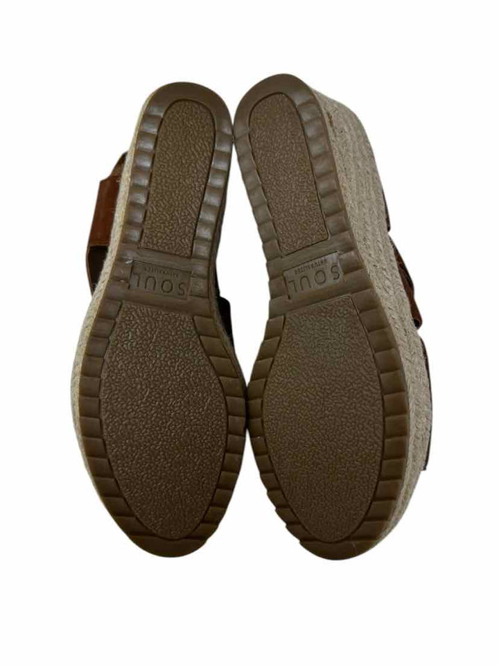Shoe Size 9.5 Naturalizer Tan Leather Sandals