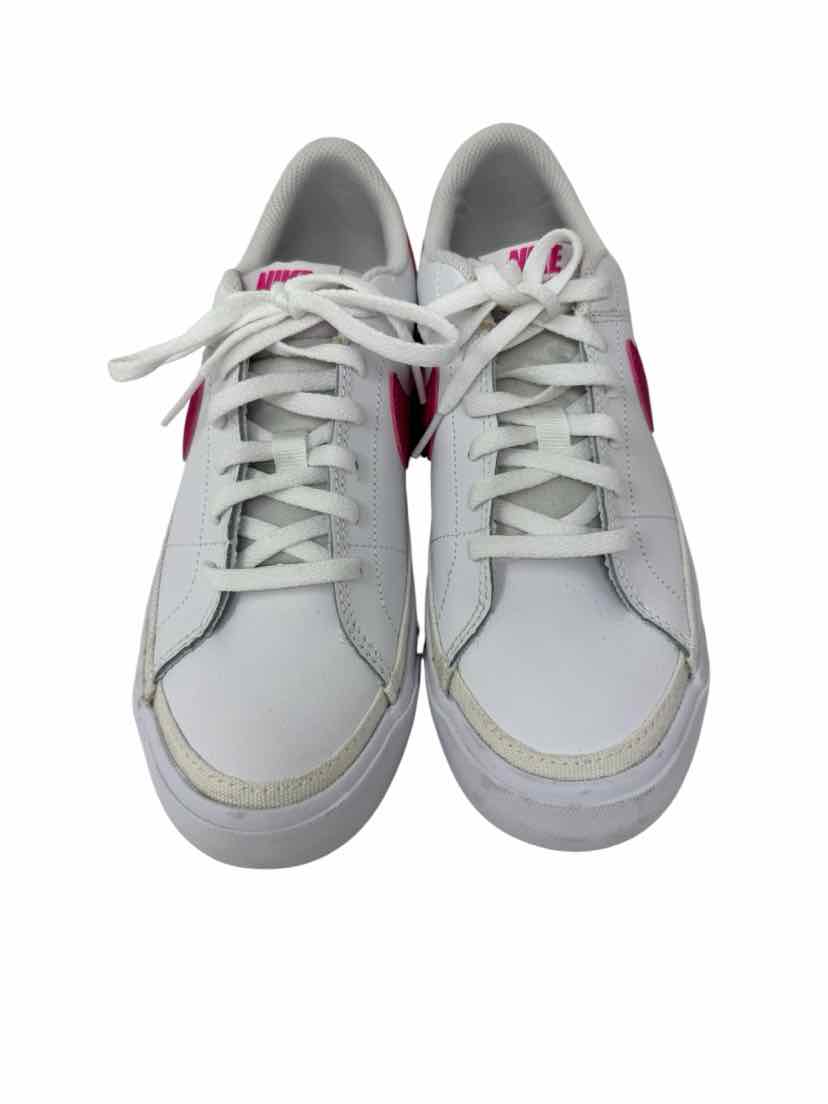 Shoe Size 37.5 Nike White Leather Sneakers