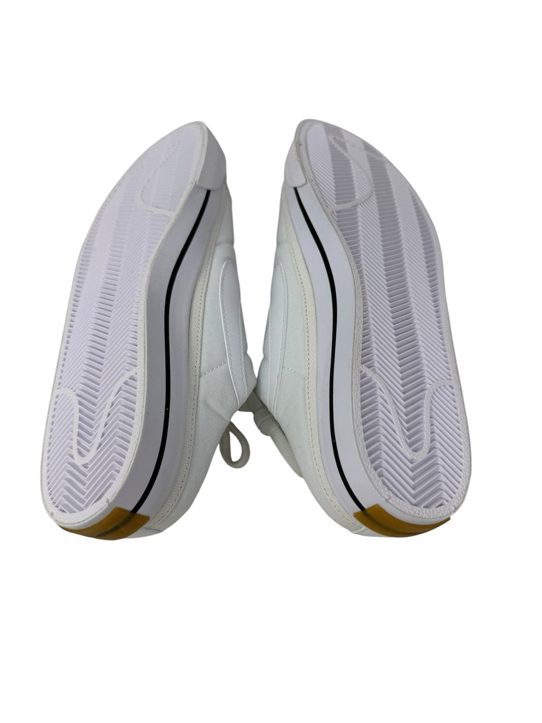 Shoe Size 9.5 Nike White Sneakers
