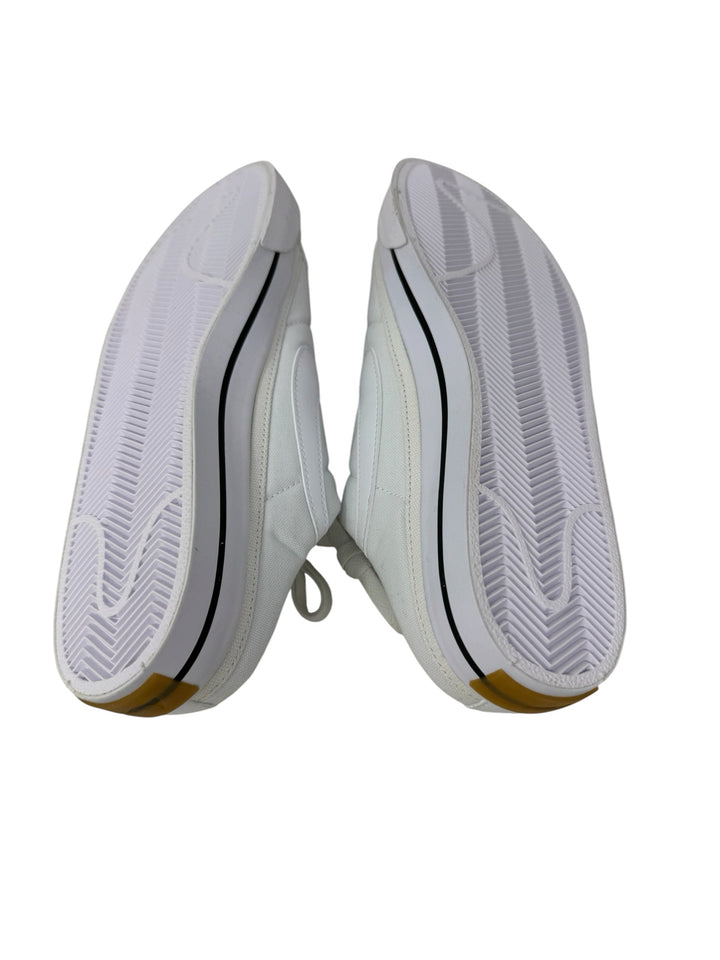 Shoe Size 9.5 Nike White Sneakers