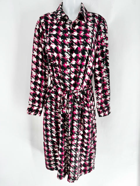 Size M LIMITED Fuschia Dress