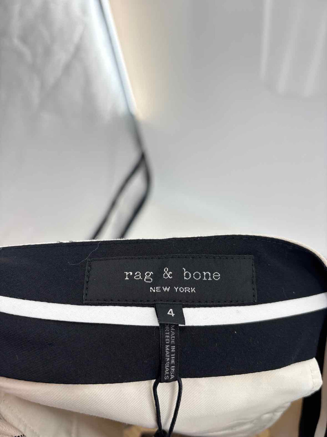 Size 4 RAG & BONE Ivory Luxury - Shorts