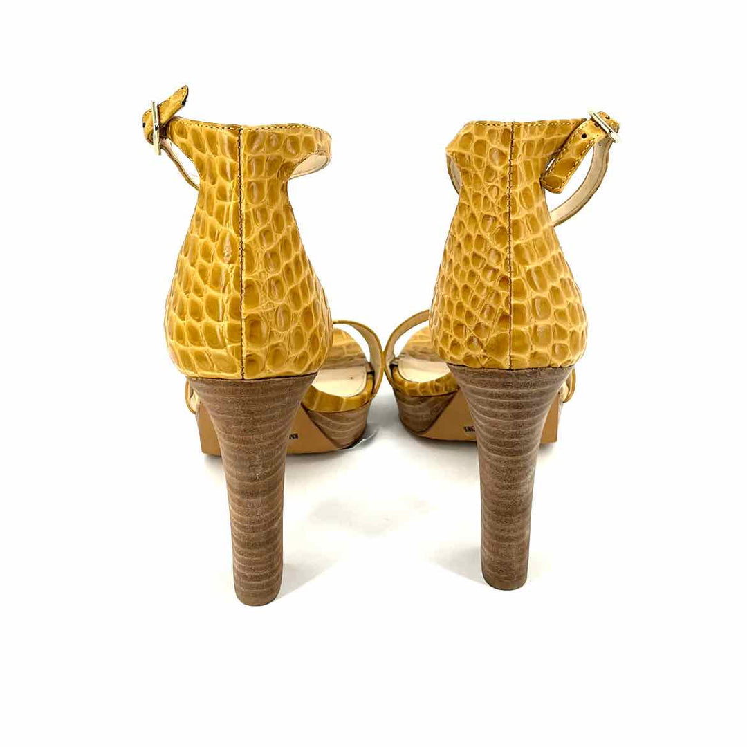 Shoe Size 8 Vince Camuto Mustard Heels