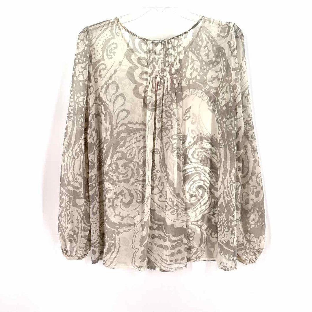 Size M CABI gray print Shirt