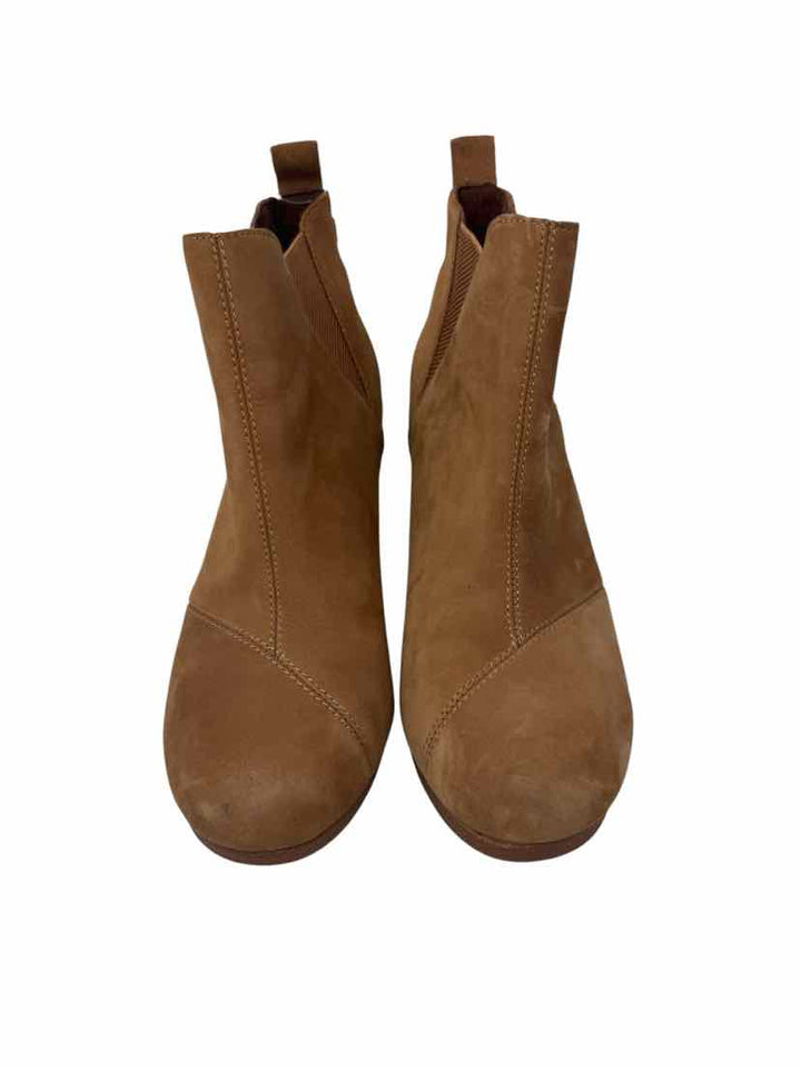 Shoe Size 9.5 Multi-Color Suede Boots