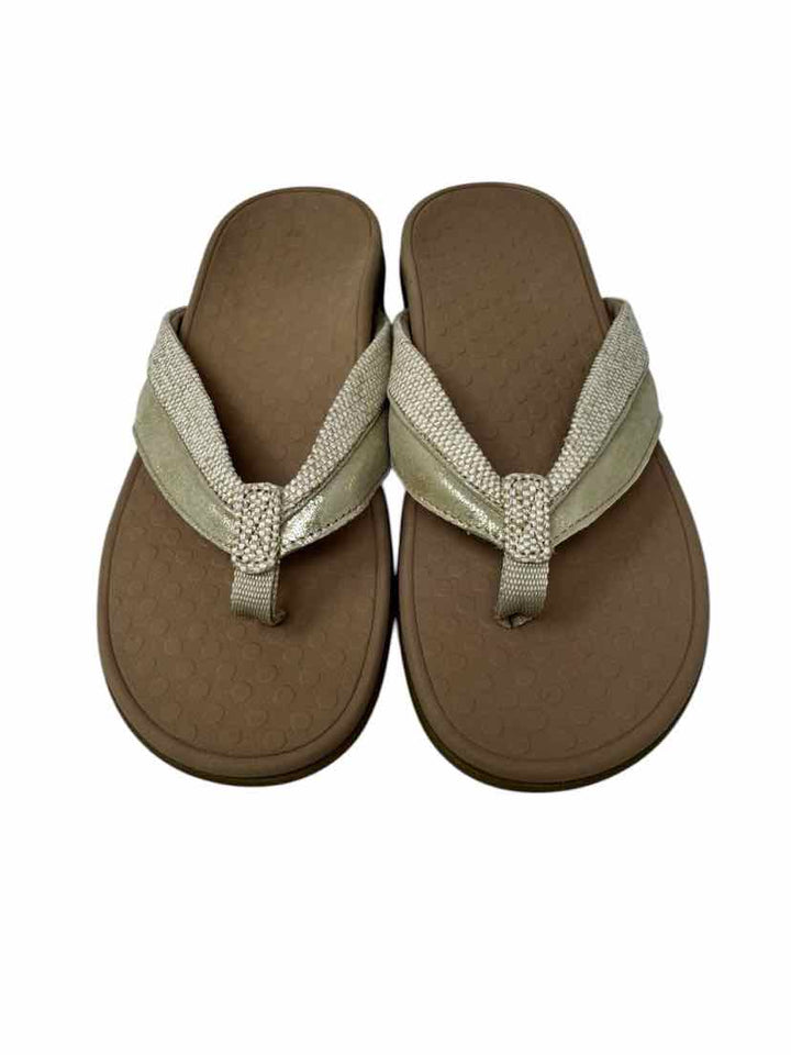 Shoe Size 8 VIONIC Gold Sandals