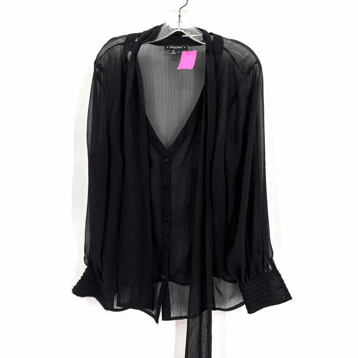 Size 1X Black Shirt