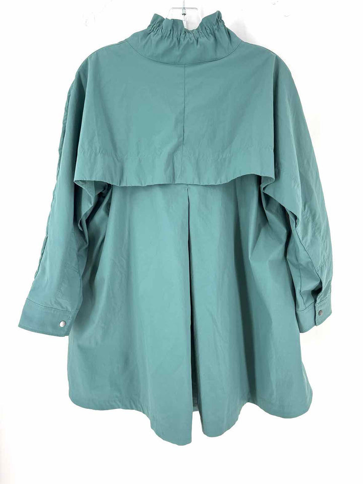 Size M Athleta Green Sweater