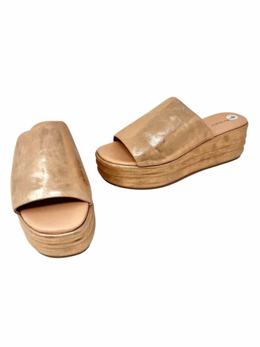 Shoe Size 9 FREE PEOPLE Rose Gold Leather Sandals