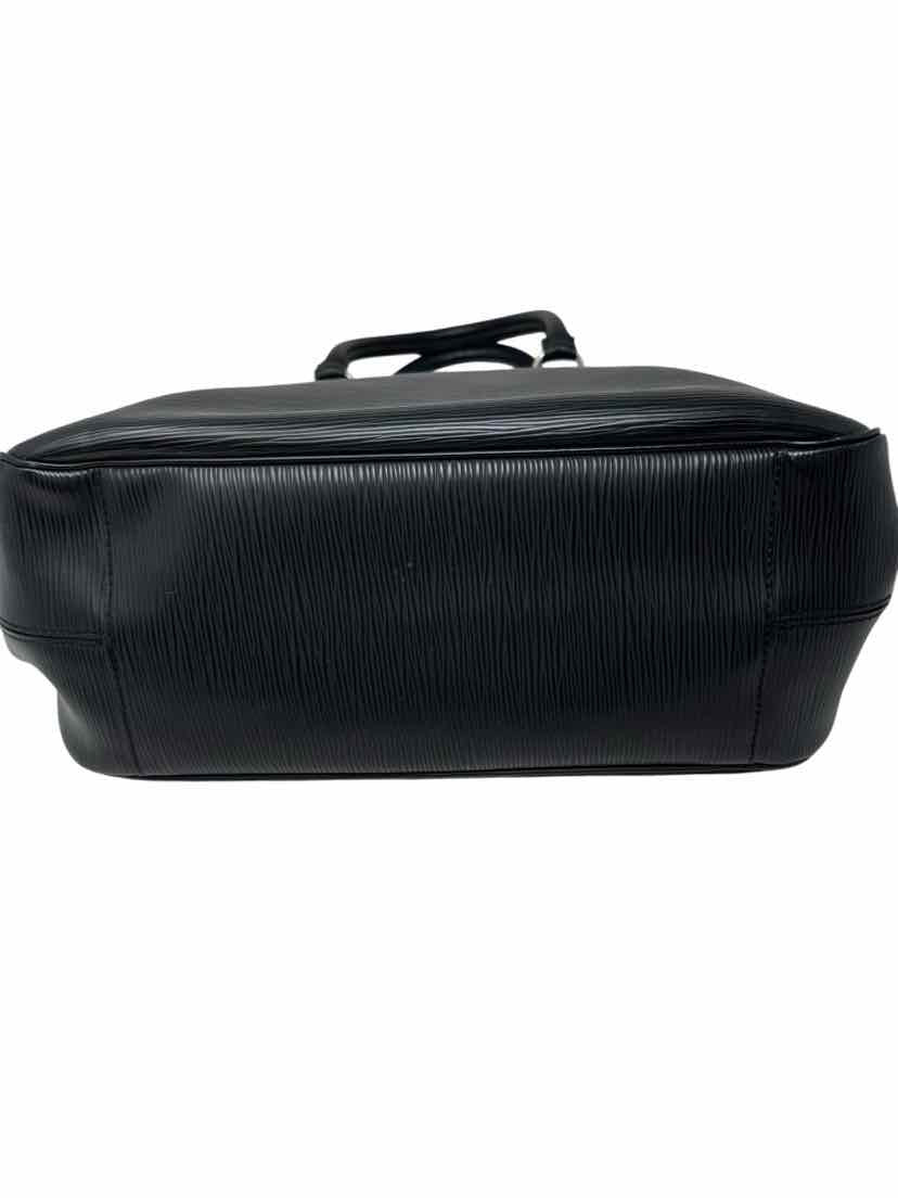 Louis Vuitton Luxury - Purse