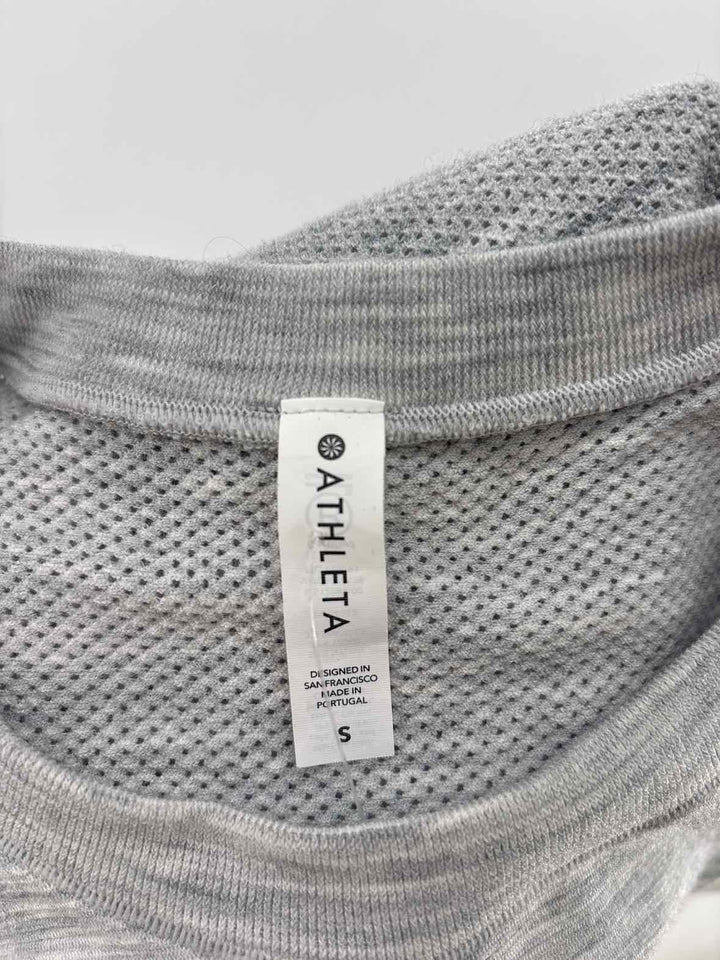 Size S Athleta Gray Shirt