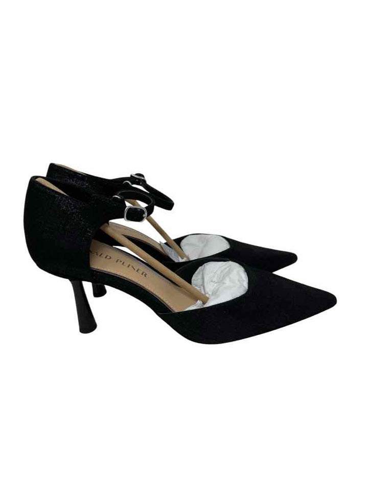 Shoe Size 8 DONALD PLINER Black Leather Pumps