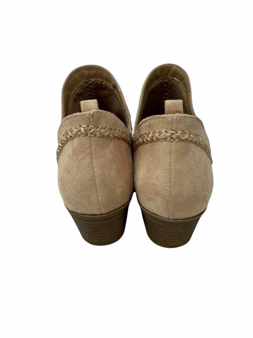 Shoe Size 9 FERGALIOUS Tan Boots