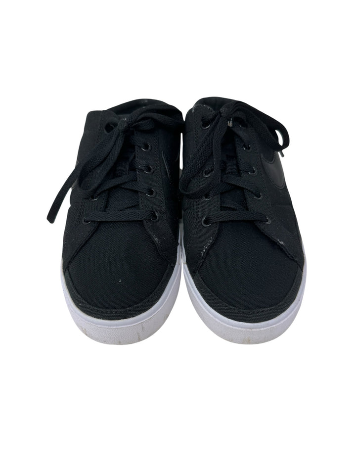 Shoe Size 9.5 Nike Black Sneakers