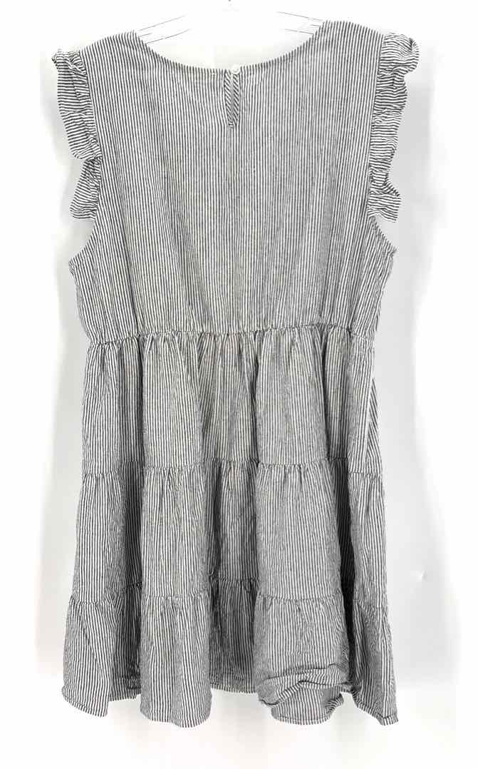 Size XL Black/White Dress