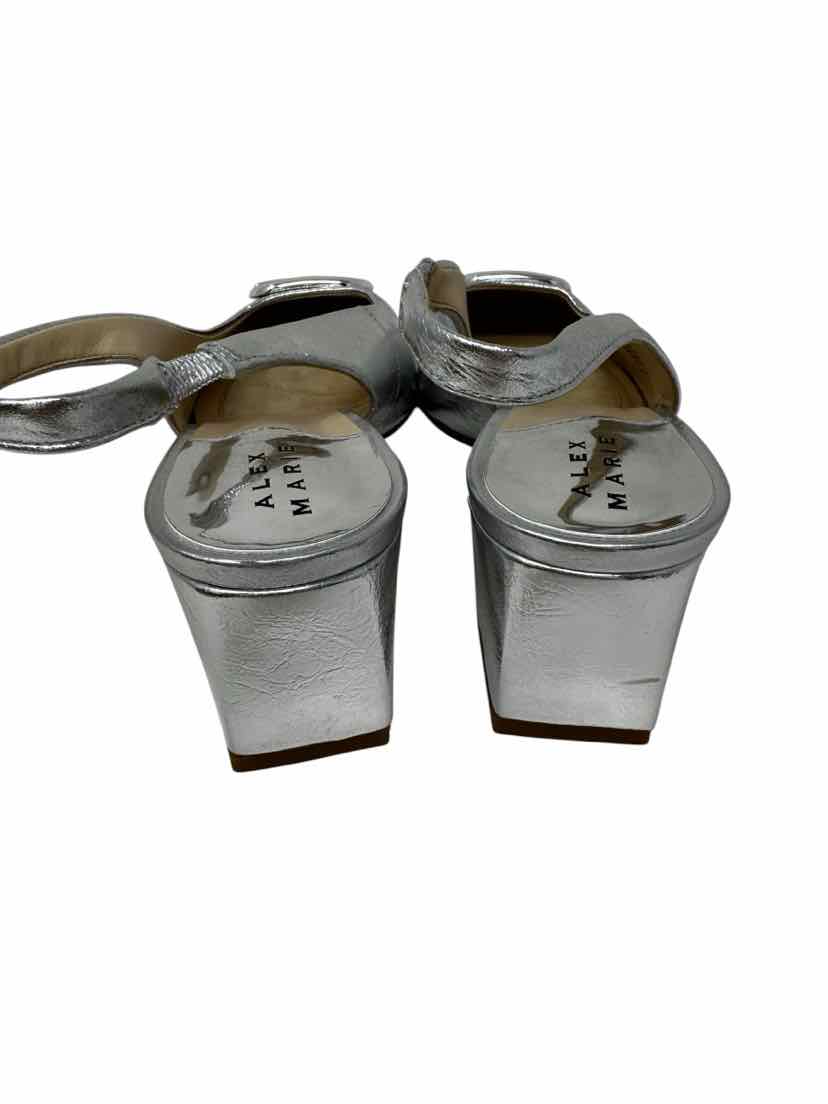 Shoe Size 6.5 ALEX MARIE Silver Leather Pumps
