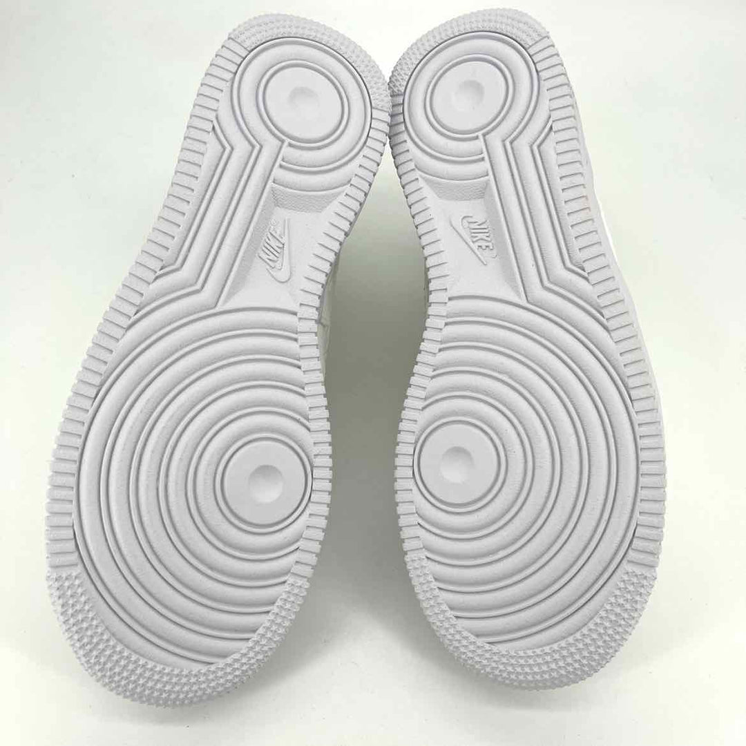 Shoe Size 6.5 Nike White Sneakers