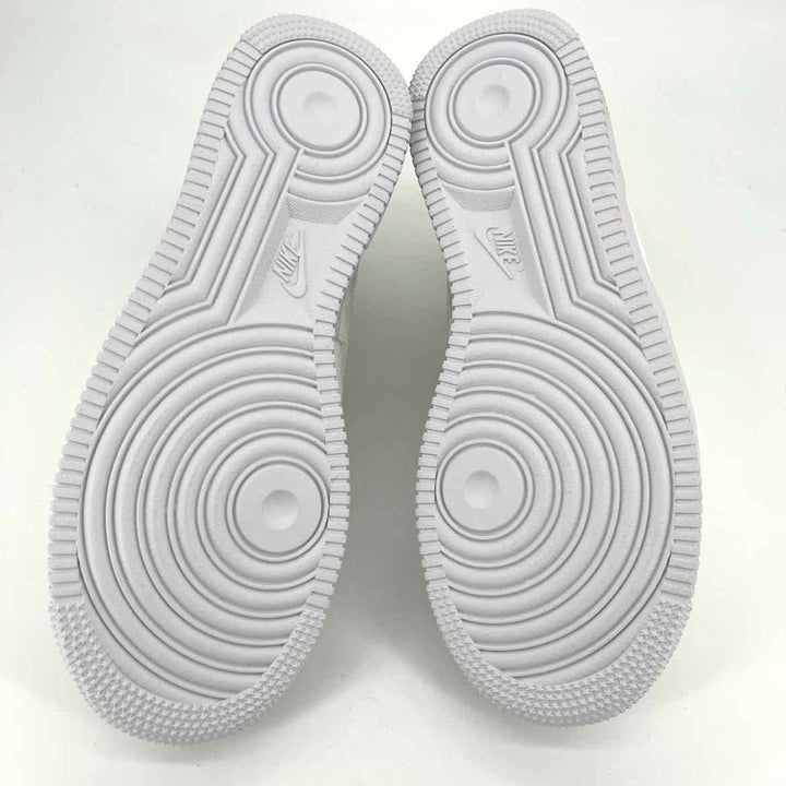 Shoe Size 6.5 Nike White Sneakers