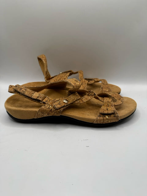 Shoe Size 8 VIONIC Tan Sandals
