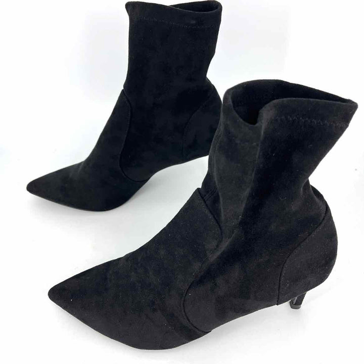 Shoe Size 9.5 XOXO Black Boots