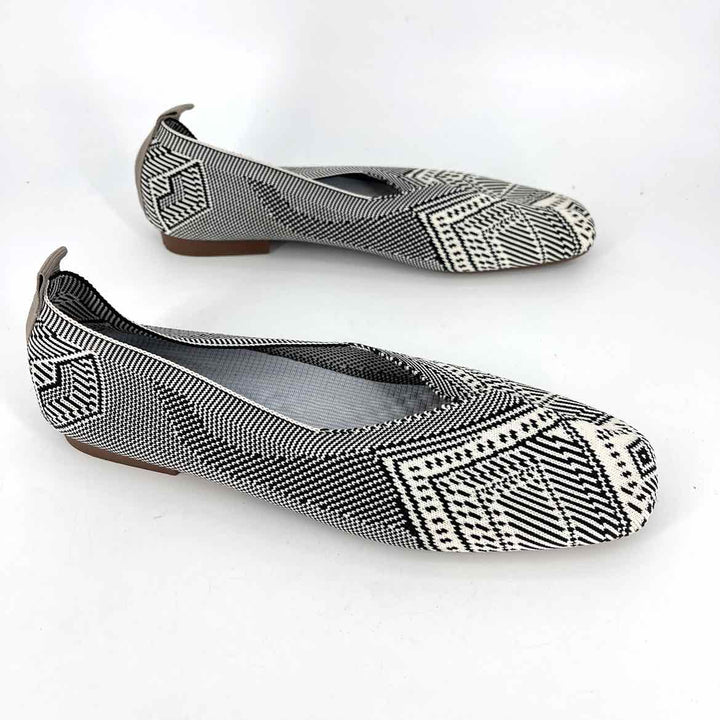 Shoe Size 9.5 Black Knit Flats