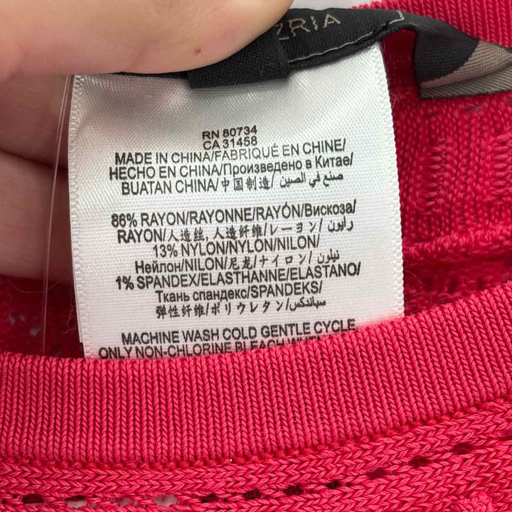 Size M BCBG Fuschia Knit Dress