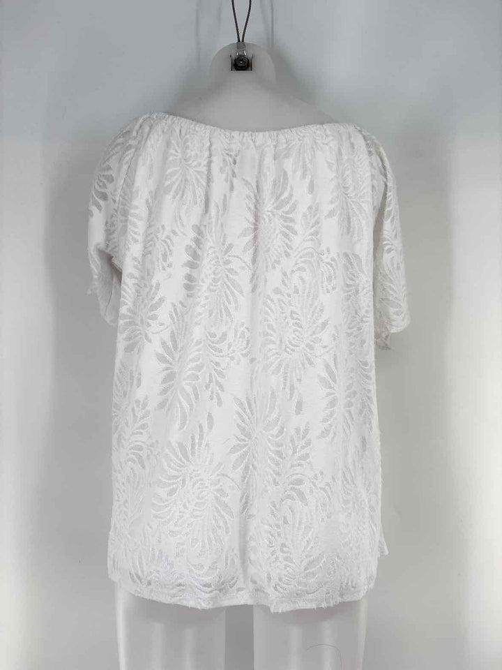 Size M Vince Camuto White Shirt