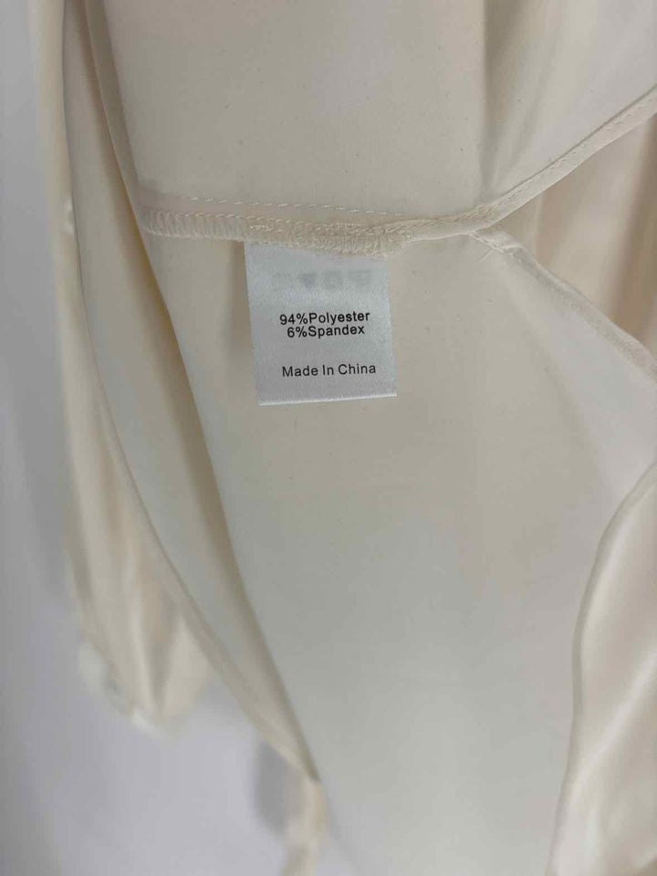 Size S TUCKERNUCK Cream Shirt