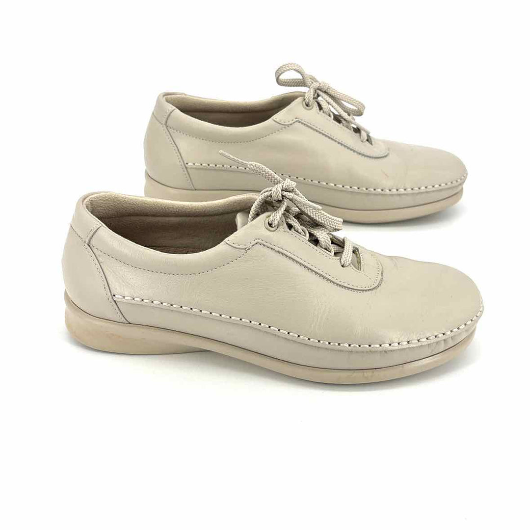 Shoe Size 9 SAS Taupe Leather Sneakers