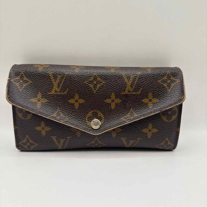 Louis Vuitton Luxury - Wallet