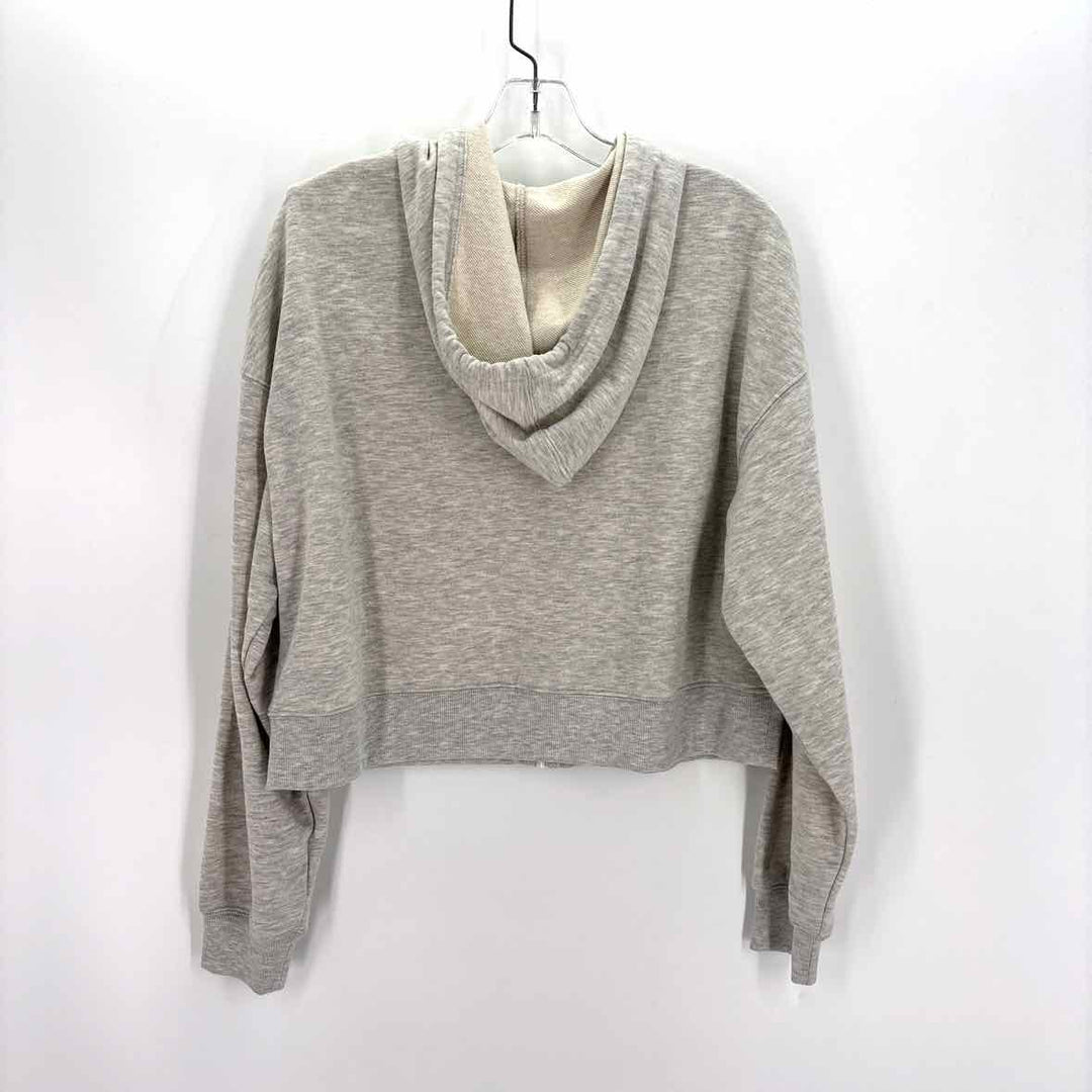 Size L Gray Sweater