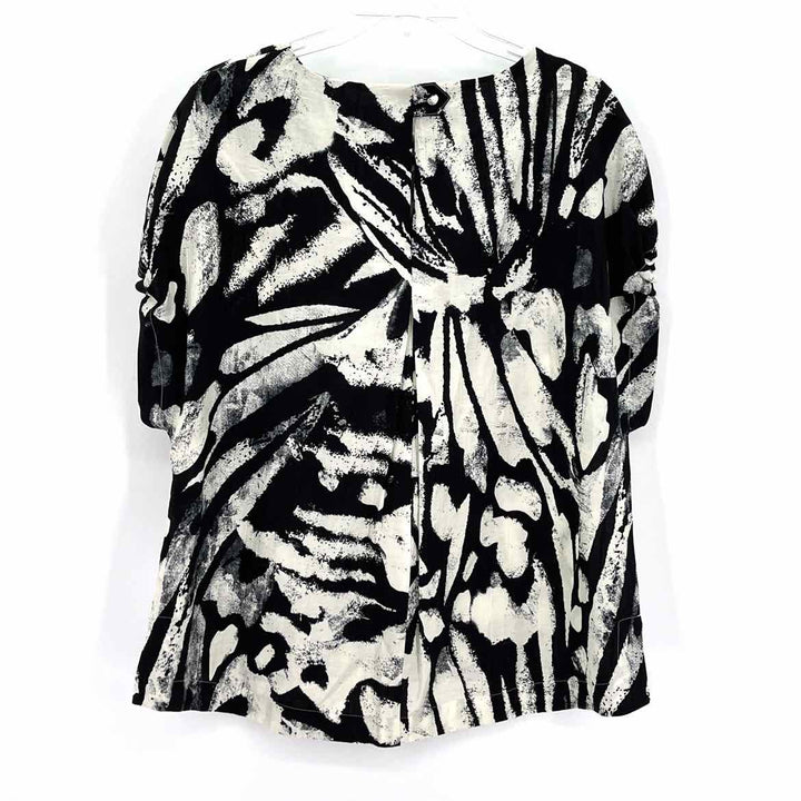Size 12 Black/White Shirt