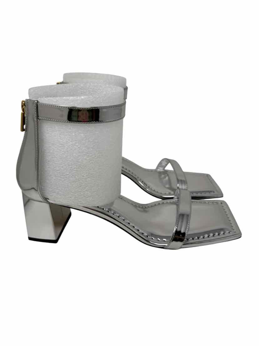 Shoe Size 10.5 GOOD AMERICAN Silver Sandals