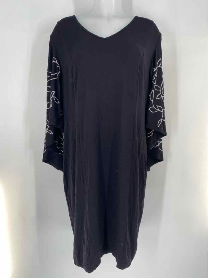 Size XL Chico's Black/White Dress