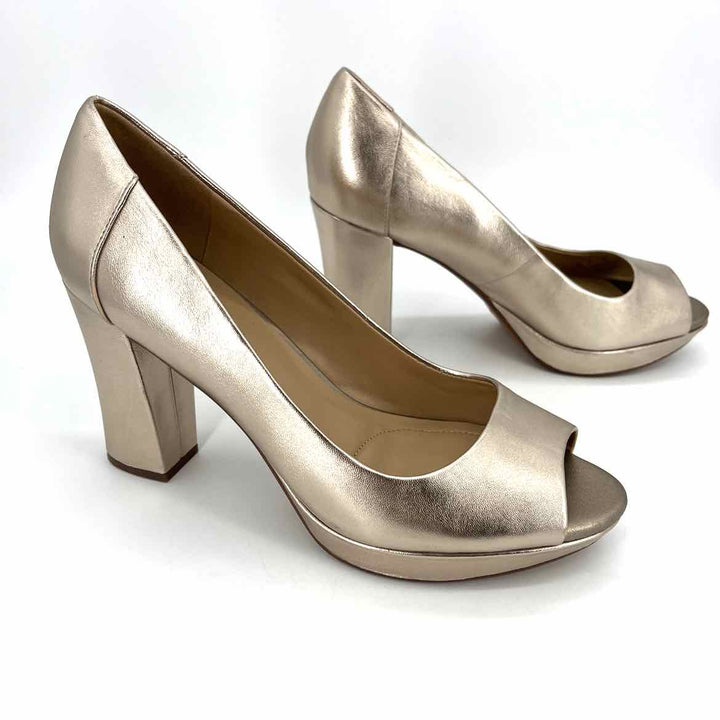 Shoe Size 9 Naturalizer Gold Leather Heels