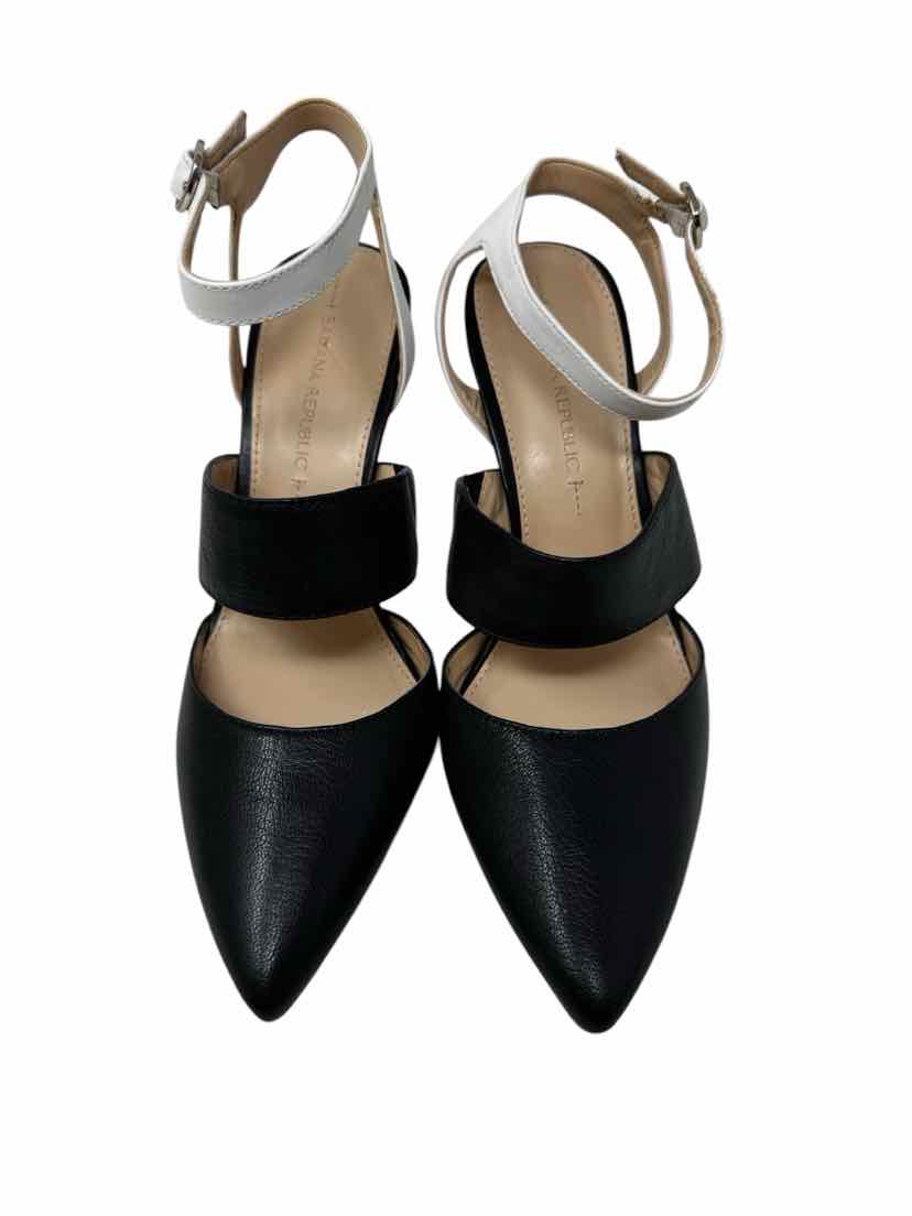 Shoe Size 7 Banana Republic Black Pumps