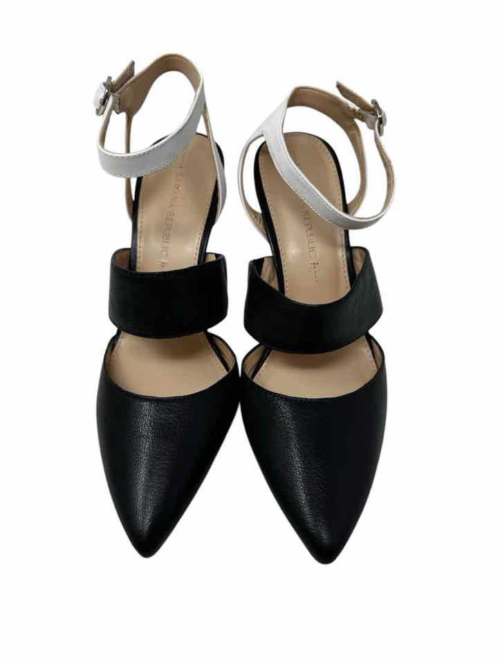 Shoe Size 7 Banana Republic Black Pumps