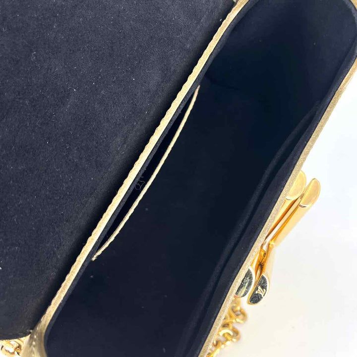 Louis Vuitton Luxury - Purse
