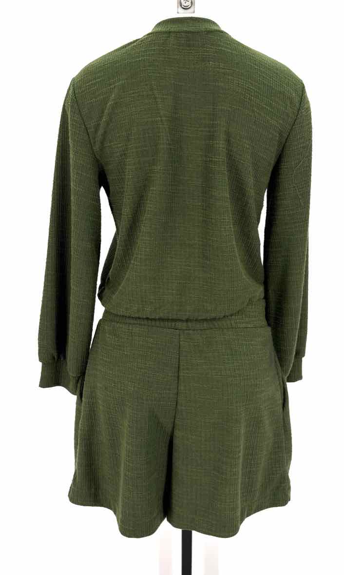 Size M Green 2 PC Dress