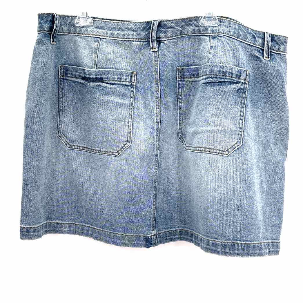 Size 22 LANE BRYANT Light Blue Denim Skirt