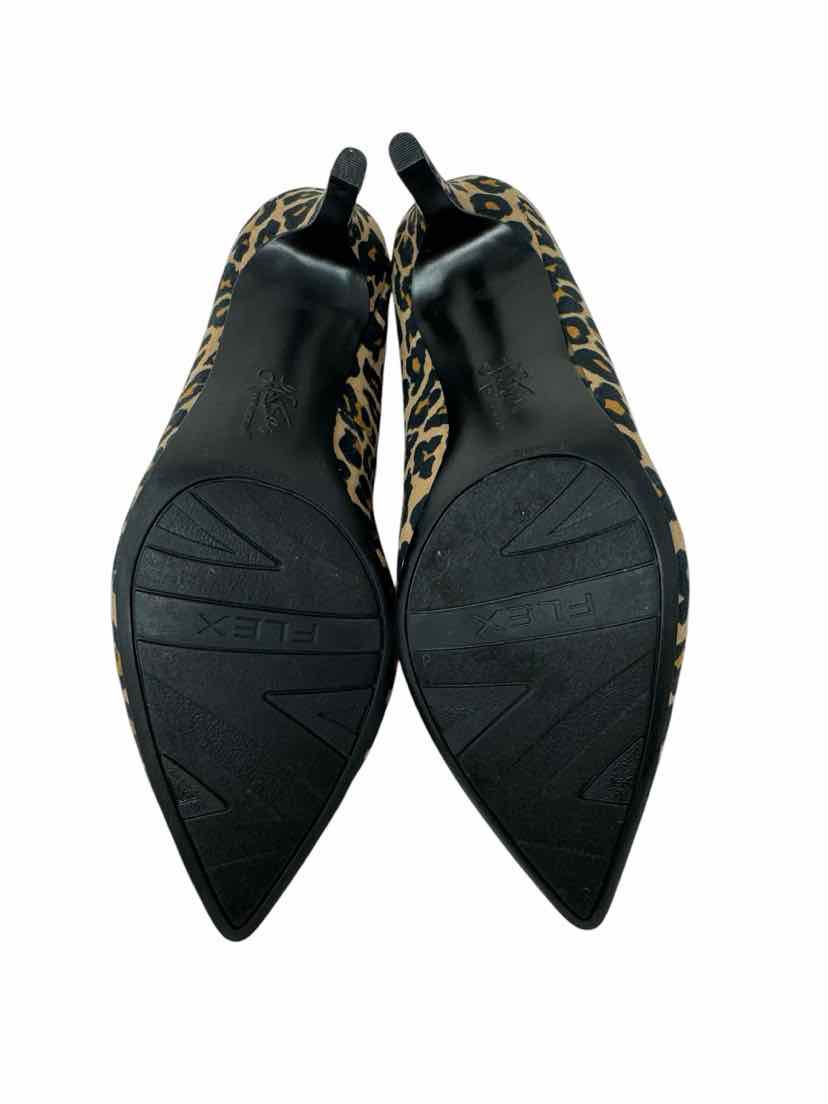 Shoe Size 8.5 LIFESTRIDE Tan Pumps