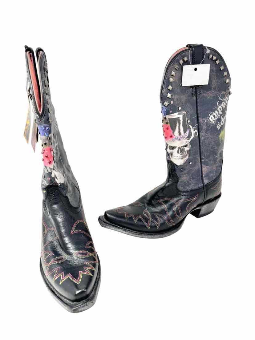 Shoe Size 6.5 Ariat Black Print Boots