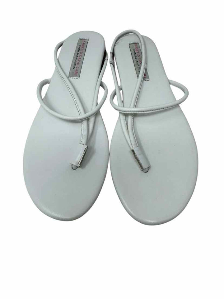 Shoe Size 9 CHINESE LAUNDRY White Sandals